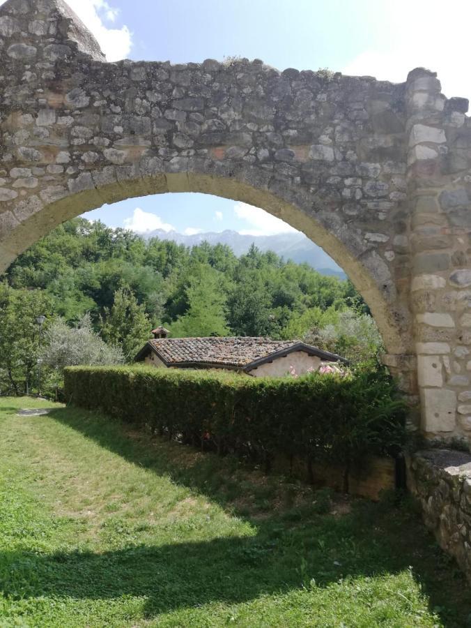 Agriturismo San Giovanni Ad Insulam Isola del Gran Sasso dʼItalia Kültér fotó